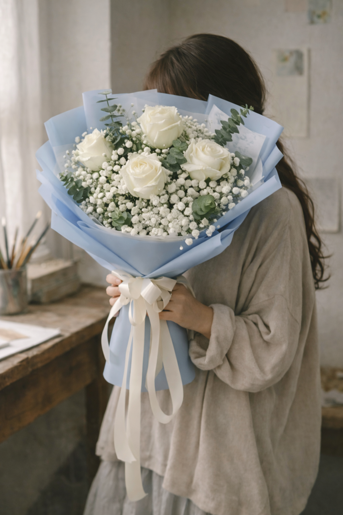 A classic bouquet made with fresh roses, soft filler flowers, and seasonal greenery for a clean and elegant look. Wrapped with premium paper and finished with a ribbon, it’s a timeless choice for birthdays, anniversaries, congratulations, or simply to show you care.